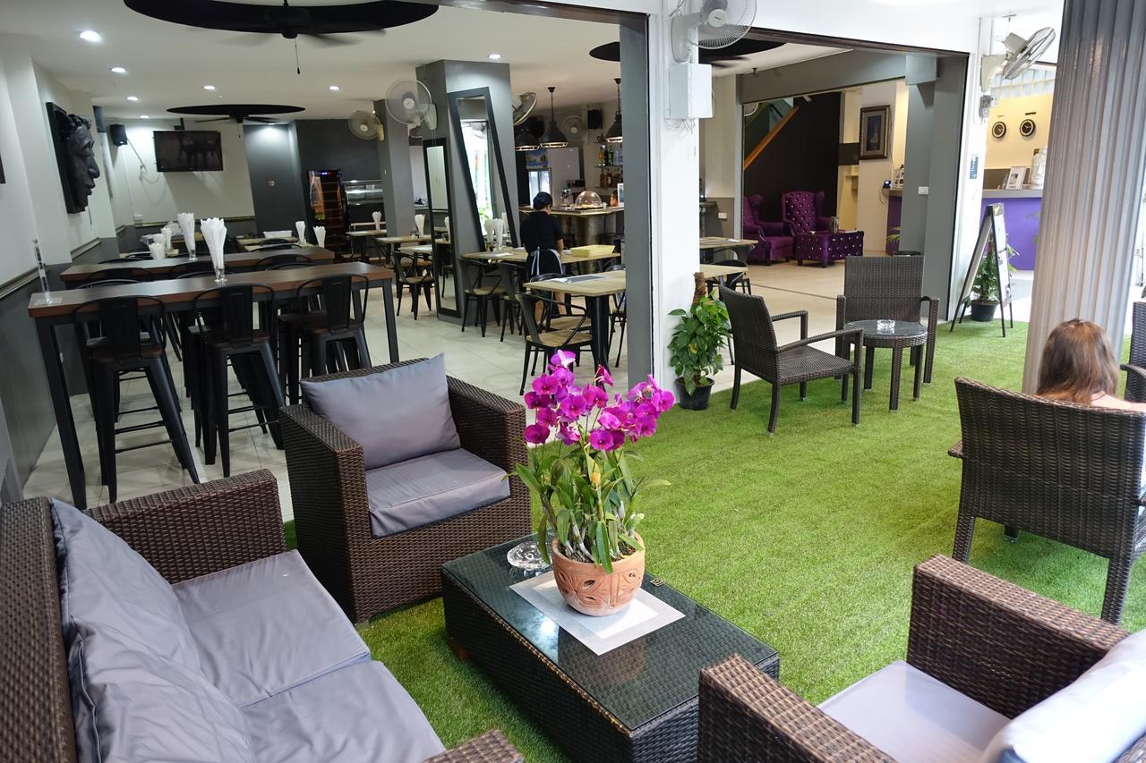 C&C Residence Bistro Restaurant Pattaya Buitenkant foto