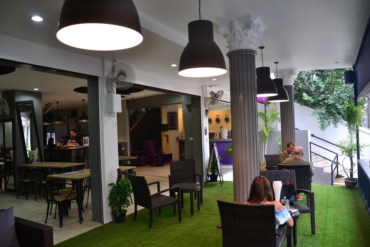 C&C Residence Bistro Restaurant Pattaya Buitenkant foto