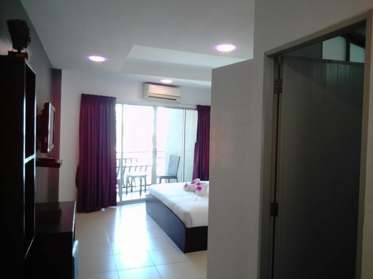 C&C Residence Bistro Restaurant Pattaya Buitenkant foto